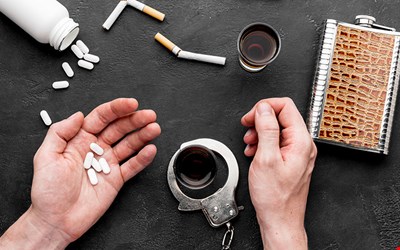کیت تست اعتیاد مرفین چیست؟ راهنمای کامل نحوه عملکرد، کاربرد و تفسیر نتایج